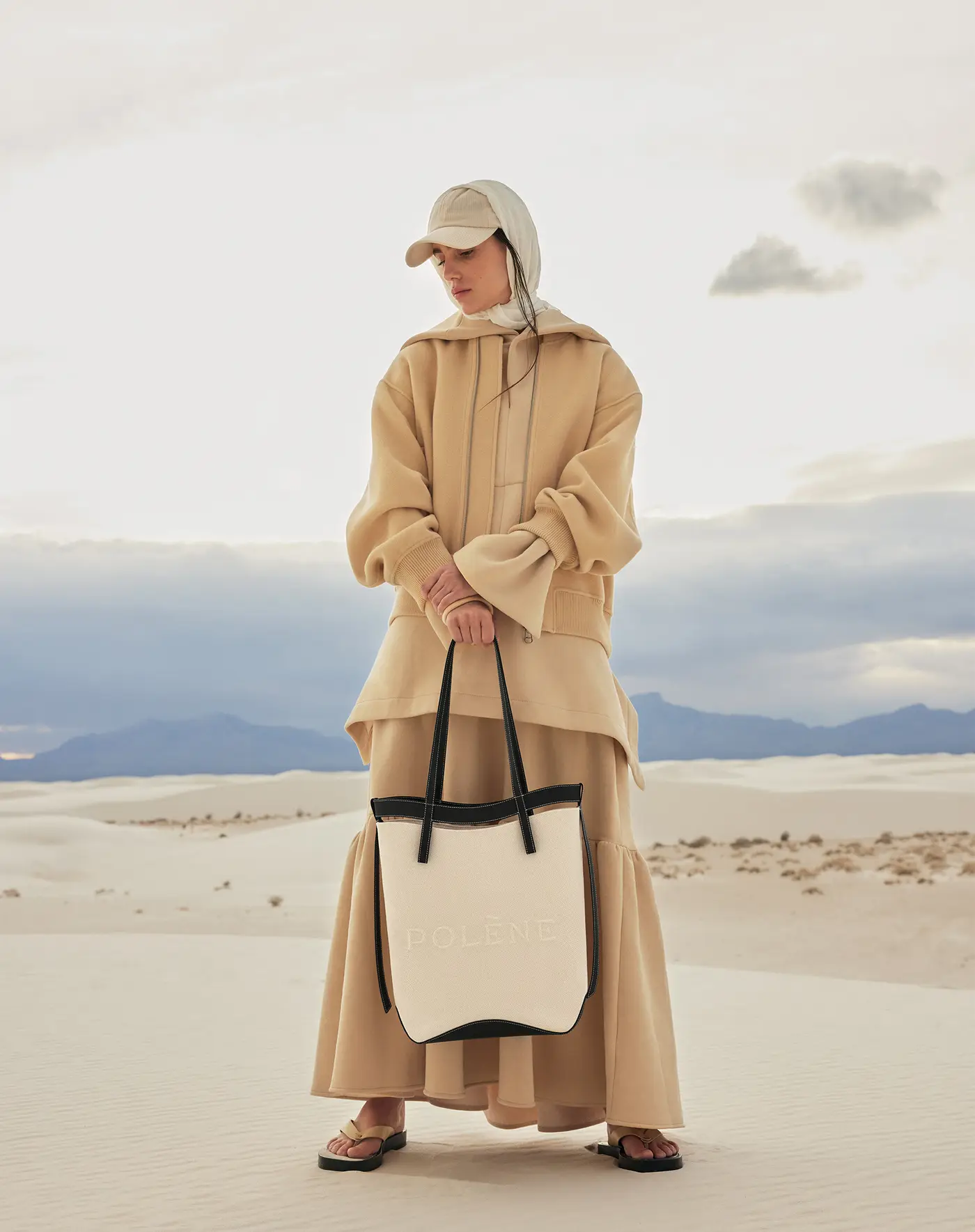 WHITE_SANDS_TOTE_TELA_NOIR_076-1895x2395px.webp